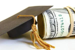 ارز دانشجویی چیست؟ | شرایط گرفتن ارز برای دانشجویان آسانتر شد؟