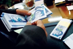 واریز ویژه عیدی بازنشستگان شگفتانه آخر سالی دولت | واریز 7 میلیونی برای عیدی بازنشستگان