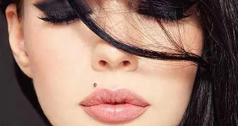 تست شخصیت شناسی | بگو عشقت کجای بدنش خال داره تا تمام رازهای پنهانشو بهت بگم
