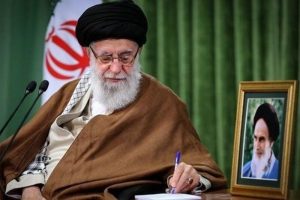 باید هویت ایرانی و اسلامی و شخصیت ملی را در کودکان کشور زنده کنیم