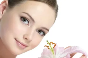 پوست صاف مثل بازیگرای هالیوودی میخوای ؟ | این دستور العمل را از دست نده