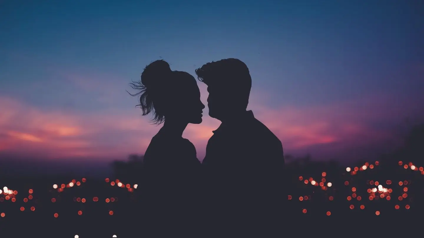 تست شخصیت شناسی | اگر عشقت این علائمو داره یعنی داره به عشق قبلیش فکر میکنه و نتونسته فراموشش کنه