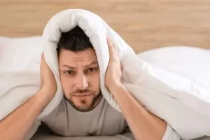 نکات خانه داری | شما هم از سر و صدای بیرون خسته شدین؟ | با این ترفند های ارزان قیمت اتاقت رو عایق صدا کن