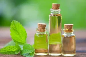 مصرف این روغن در ناشتای صبح مشکلات پوستی و جوش های سر سیاه و خارش را از بین می برد + رفع سردرد