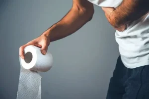 اقایان اگر مدفوع شما اینگونه است سریع به پزشک مراجعه کنید