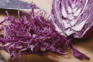 این سبزی برای پوست شما معجزه می کند
