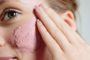 ساخت کرم سفید کننده پوست خانگی فقط با این ادویه