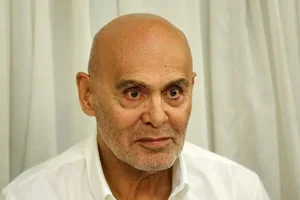 خبر درگذشت جمشید هاشم پور تکذیب شد