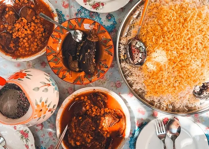 فوت کوزه گری خوشرنگ شدن خورشت لو رفت | بیا اینجا تا یادبگیری به خورشت ها رنگ و لعاب بدی