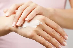 آیا خارش کف دست نشانه پول است یا بیماری ؟