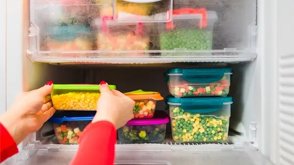 میخوای مواد غذایی رو با حفظ تموم مواد مغذی و خاصیت هاش برای مدت طولانی فریز کنی | این خبرو از دست نده
