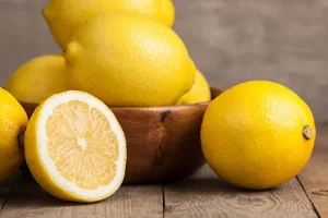 سنگ کلیه ، آکنه ، بیماری کیسه صفرا و فشار خون بالا را با این میوه ضربه فنی کنید