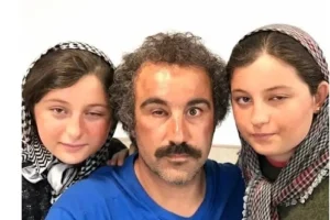 رونمایی سارا و نیکای سریال پاینخت از مادر واقعیشان + عکس