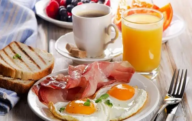 صبحانه ای که سال هاست جان ایرانیان را می گیرد | این غذا ها را کنار بگذارید