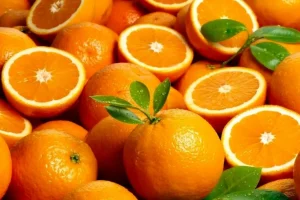 آقایون با خوردن یک پرتقال در حمام از تمام مشکلات مردانه در امان بمانید