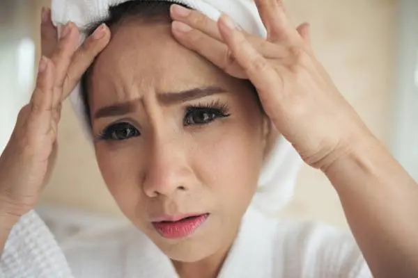 برای همیشه با چربی پوست خداحافظی کن | خلاص شدن از چربی پوست با این ترفندهای خونگی