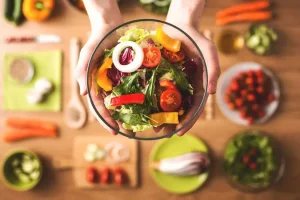 راه طلایی برای اینکه موقع رژیم غذایی گشنتون نشه