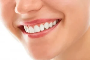 ترفند 3 سوته و ساده برای رفع جرم دندان در ۵ دقیقه!