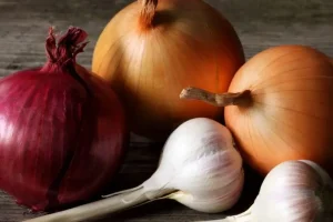این 2 سبزی پر طرفدار بین ایرانی ها عامل زخم معده و ایجاد زخم گوارشی