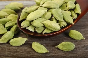 کاهش کلسترول و کنترل سرطان با این ادویه خوش بو خوشمزه