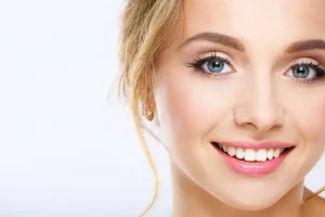 تا عید از شر خط خنده صورتت خلاص شو | روش های خانگی از بین بردن خط خنده