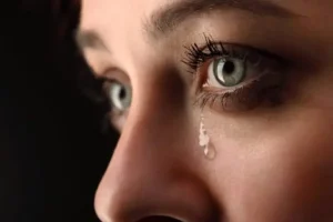 چقدر حساس و زود رنج هستی؟ با این تست بیشتر روحیه خودت رو بشناس