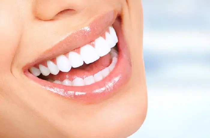 عمرا اگه میدونستی تو 5 دقیقه میتونی دندان هاتو جرمگیری کنی | رفع جرم دندان تو سیم ثانیه در خانه