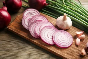 درمان اختلالات گوارشی، بهبود دیابت ، سرماخوردگی و سرفه با این صیفی که تو خونه همه پیدا میشه