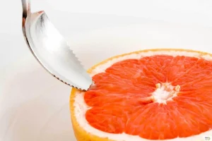 با این میوه مثل کوره چربی هایتان را بسوزانید