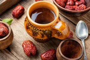 این دمنوش جادویی و ارزان قیمت تمام عفونت ها و چرک های بدن را خشک و تار و مار و شوره سر را برای همیشه از بین میبرد