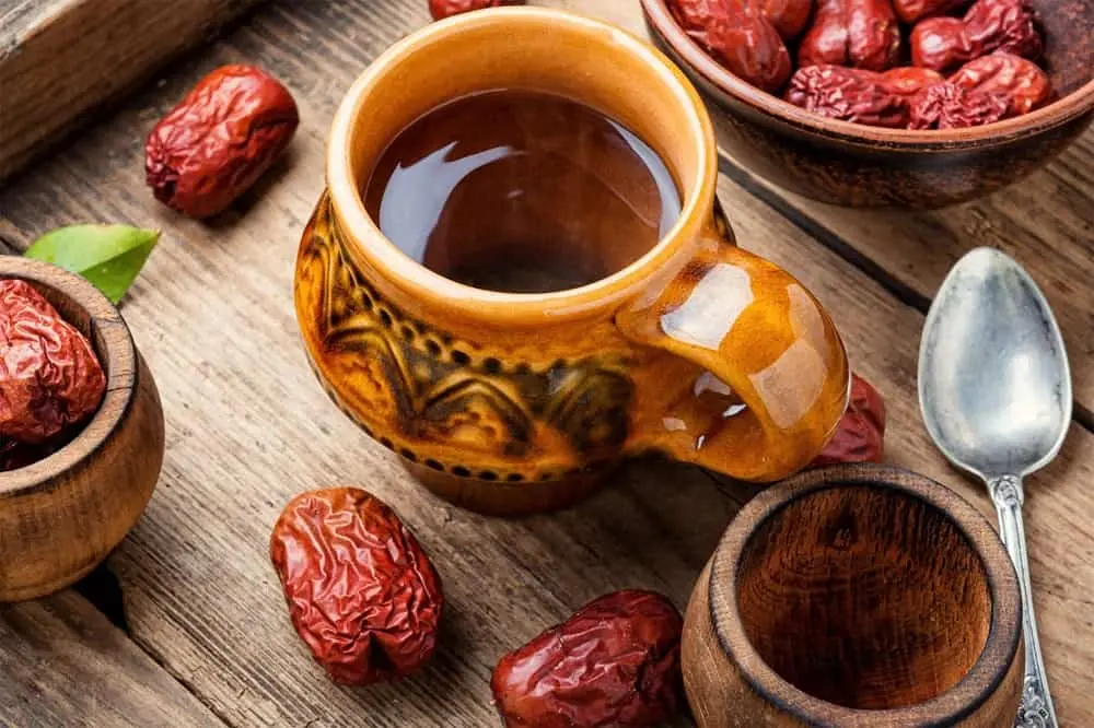این دمنوش جادویی و ارزان قیمت تمام عفونت ها و چرک های بدن را خشک و تار و مار و شوره سر را برای همیشه از بین میبرد