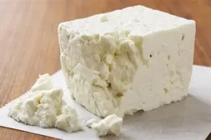 دستگاه گوارش سالم تا 120 سالگی با خوردن این سبزی ارزان قیمت کنار پنیر صبحانه
