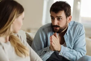 7 ویژگی افرادی که در کودکی هرگز اعتبار و عشق و اعتماد به نفس کافی را دریافت نکردند