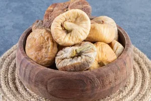 5 عدد از این میوه خشک بصورت ناشتا تمام کیست های بدن و اختلالات هورمونی و مشکلات یبوست را شفا میدهد