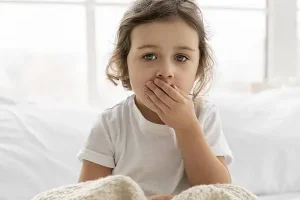 تمام شربت های سرفه بدمزه رو بزار کنار و کلیک کن | درمان سرفه های خشک با ترفند و مواد طبیعی