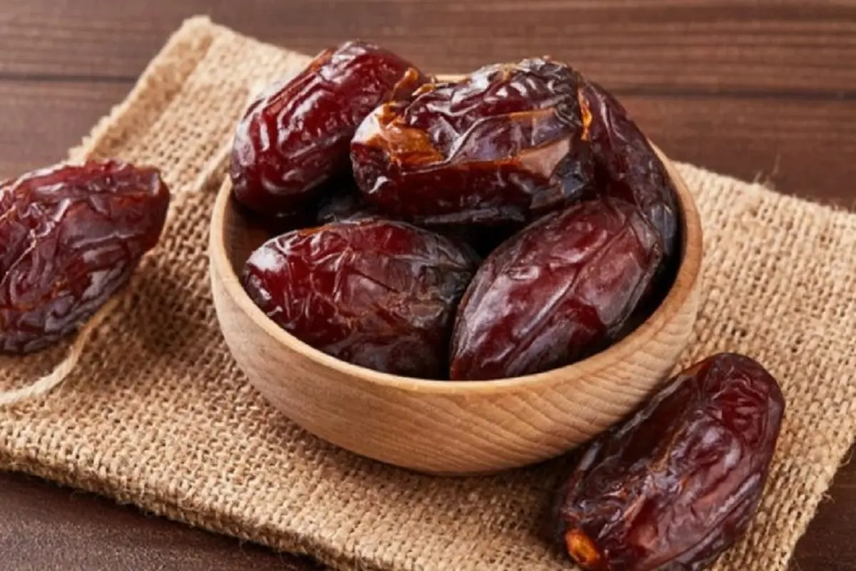 روزی سه عدد خرما بخورید تا تاثیراتش بر بدن و زیبایی را ببینید | شافع تمامی بیماری ها و ام الامراض
