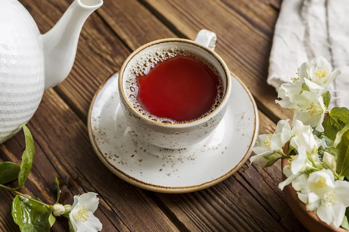 با مصرف این چای با یک تیر 3 بیماری را تار و مار کنید