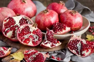 به جای مصرف دهانشویه‌های شیمیایی می‌توانید از جوشانده پوست این میوه استفاده کنید