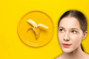 این میوه سرشار از مواد مغذی، پتاسیم، ویتامین ث، ویتامین ب۶، و فیبر است