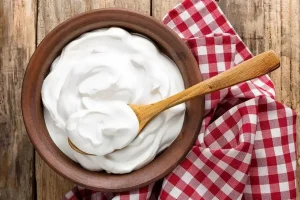 با این روش ماست رو نگهداری برای مدت طولانی تو یخچال ماست تازه داری