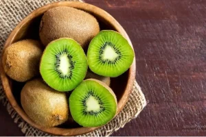 خوردن ناشتای این میوه سرشار از ویتامین Eو ویتامین C و آنتی اکسیدان ها باعث خلوتی بیمارستان ها و درمانگاه ها می شود