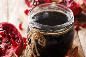 این چاشنی خوشمزه سرشار از ویتامین A ، B ،B1 ،B2 ،B3 ، B6، E باعث کاهش کلسترول میشه