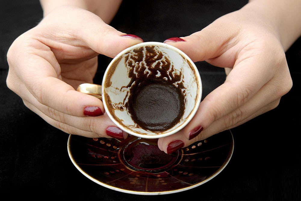 فال قهوه روزانه ۲۲ تیر ماه ۱۴۰۳ | فنجان قهوهتان چه میگوید؟ فال قهوه امروزتان را بخوانید