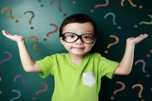 چیستان روز | تست هوش | در گوش و چشم هست ولی در دهان نیست؟ جواب چیه!؟