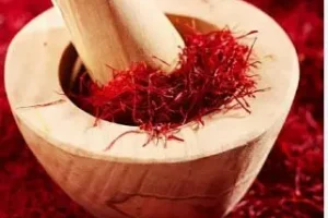 یه عمر زعفران و اشتباه پودر می کردیم | چطور زعفران را پودر کنیم؟