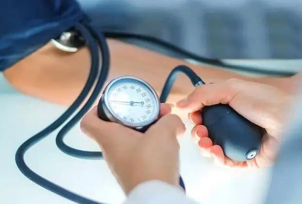 فشار خون نرمال چقدر است؟ /بهترین و بدترین زمان گرفتن فشار خون
