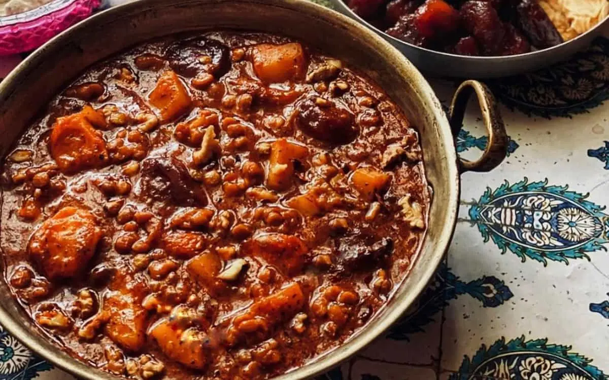 طرز تهیه پیازو زنجان یک غذای سنتی و خوشمزه