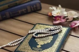 این دعا را قبل خواب بخوانید تا اذان صبح حاجت روا می شوید