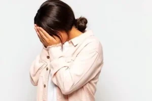 تست روانشناسی : به این سوال ها جواب بدهید و بفهمید چقدر افسرده هستید!
