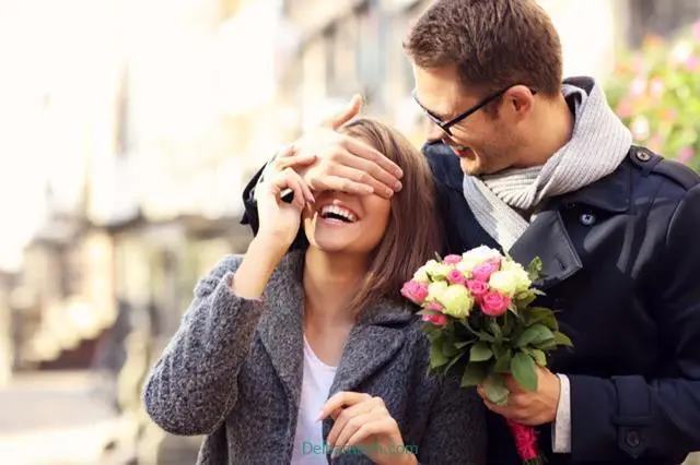 روانشناسی رابطه: راز جذابیت خانمهای قد کوتاه برای مردان قدبلند چیست؟